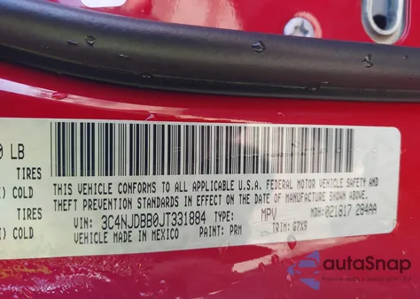 2018 Jeep Compass Latitude 4X4 z USA, uszkodzony, nr VIN 3C4NJDBB0JT331884